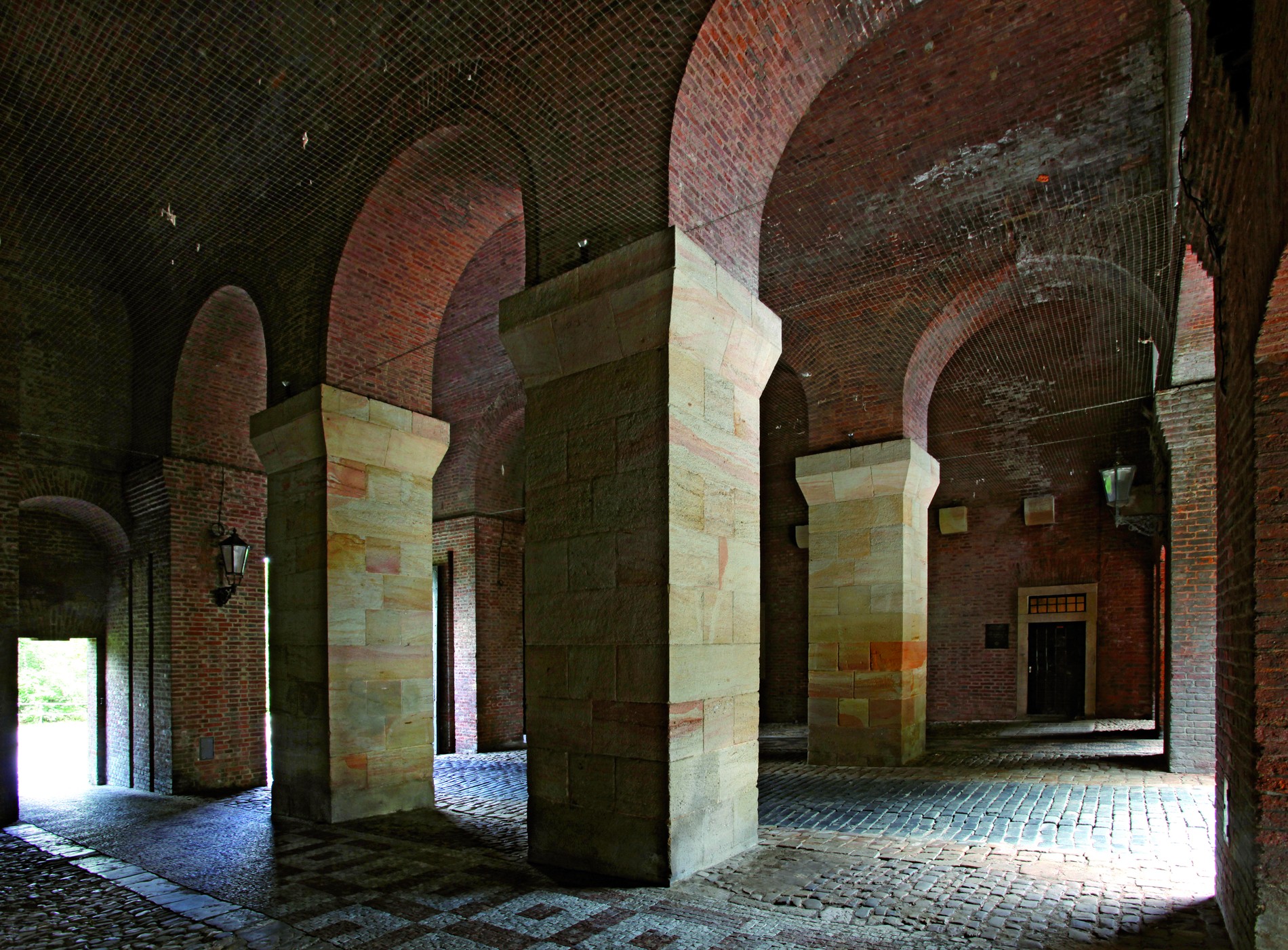 Vyšehrad, barokní pevnost s branami