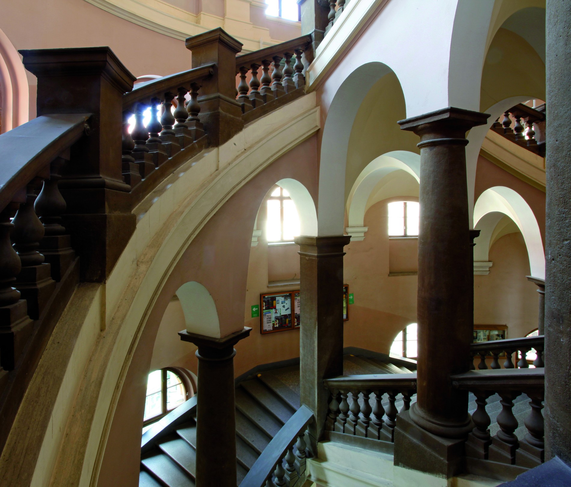 Budova bývalé České polytechniky (dnes ČVUT), Karlovo náměstí čp. 293/13