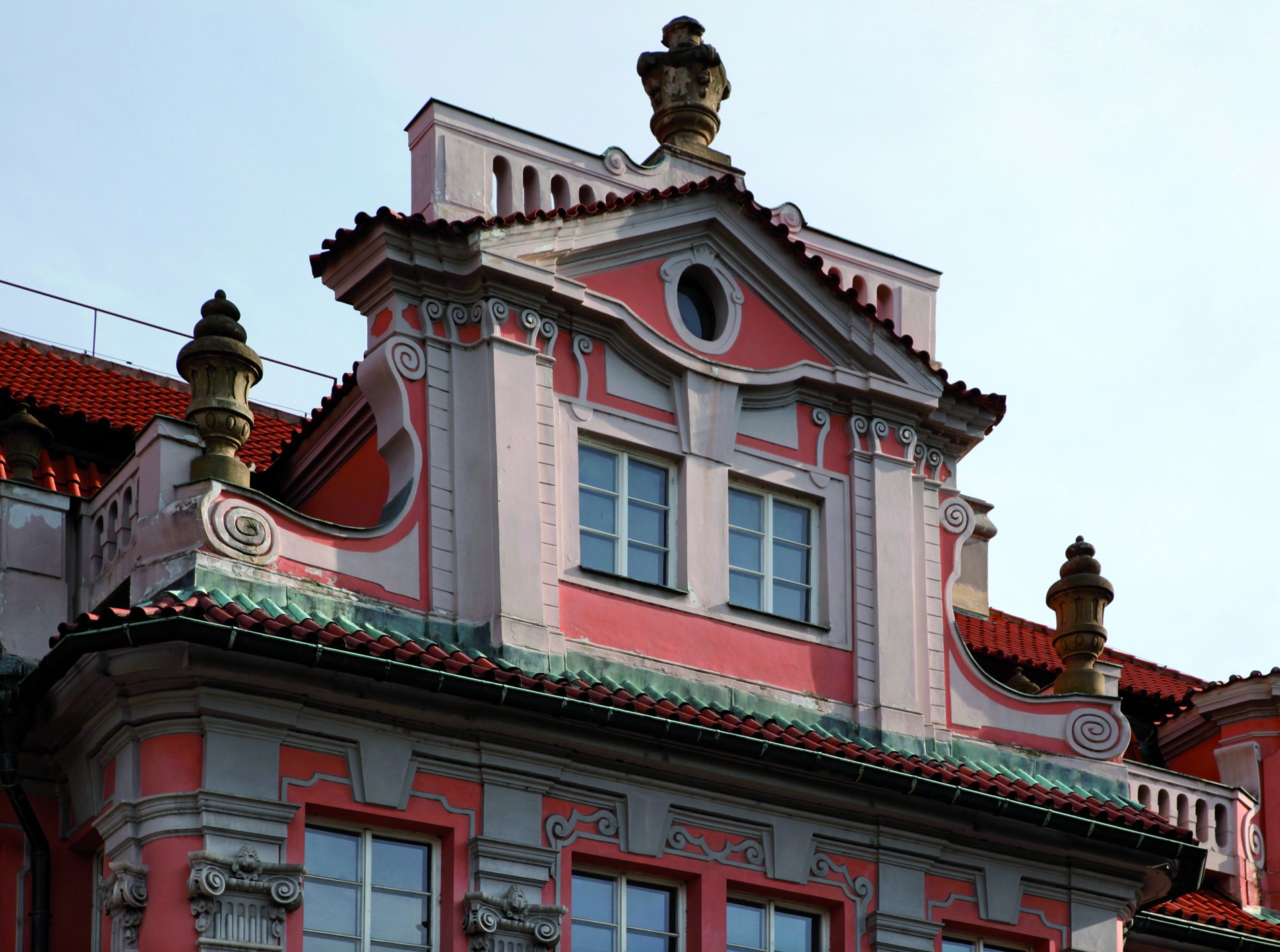 Palác Mladotovský, Karlovo náměstí čp. 502/40