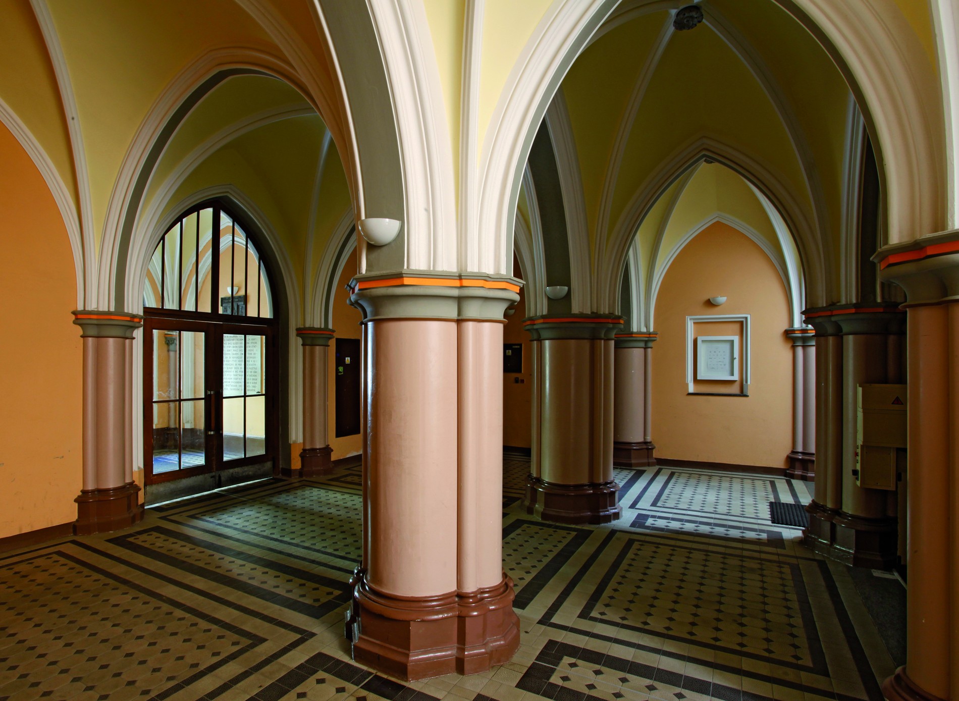 Sborový dům Českobratrské církve evangelické, Korunní čp. 1440/60