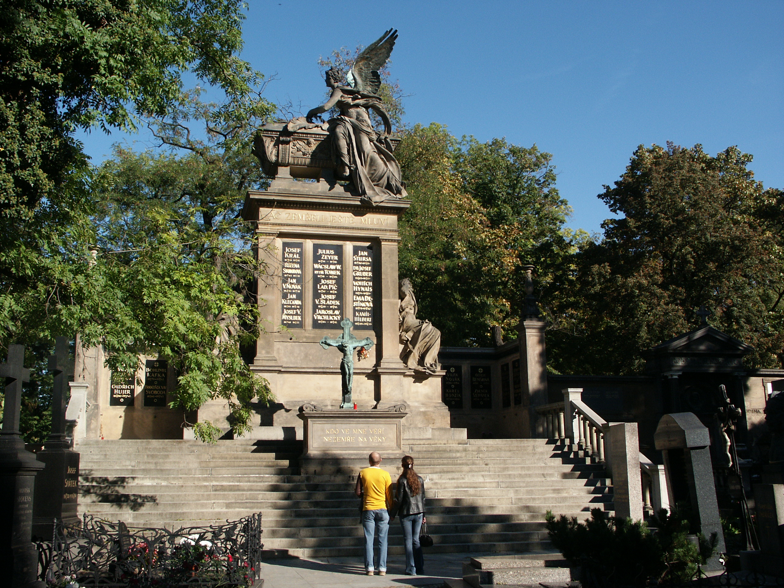 Vyšehradský hřbitov