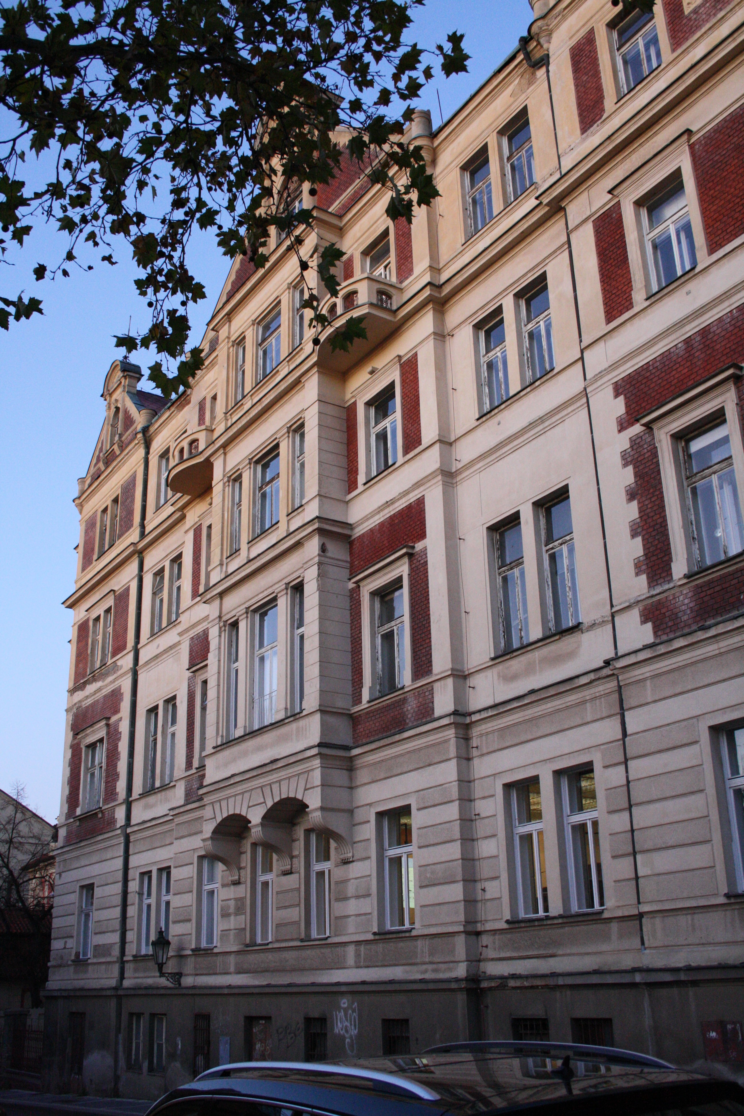 Sanatorium Ondřeje Schneidera, Na Bojišti čp. 1771/