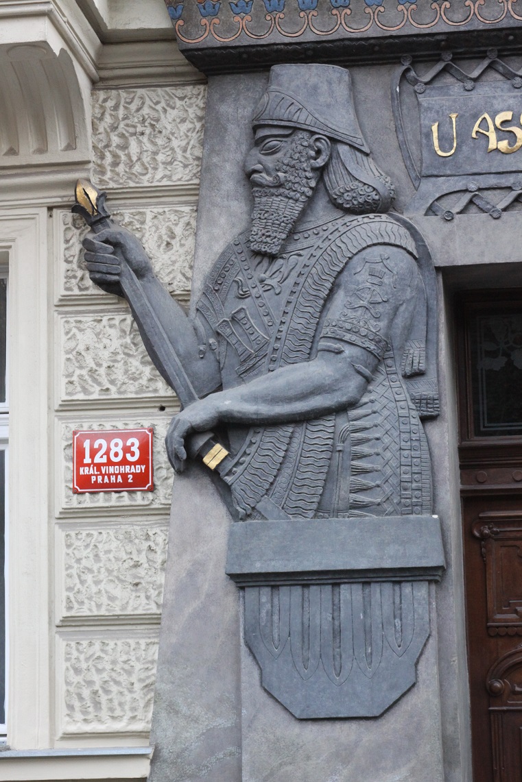 Dům "U assyrských králů", Polská čp. 1283/18