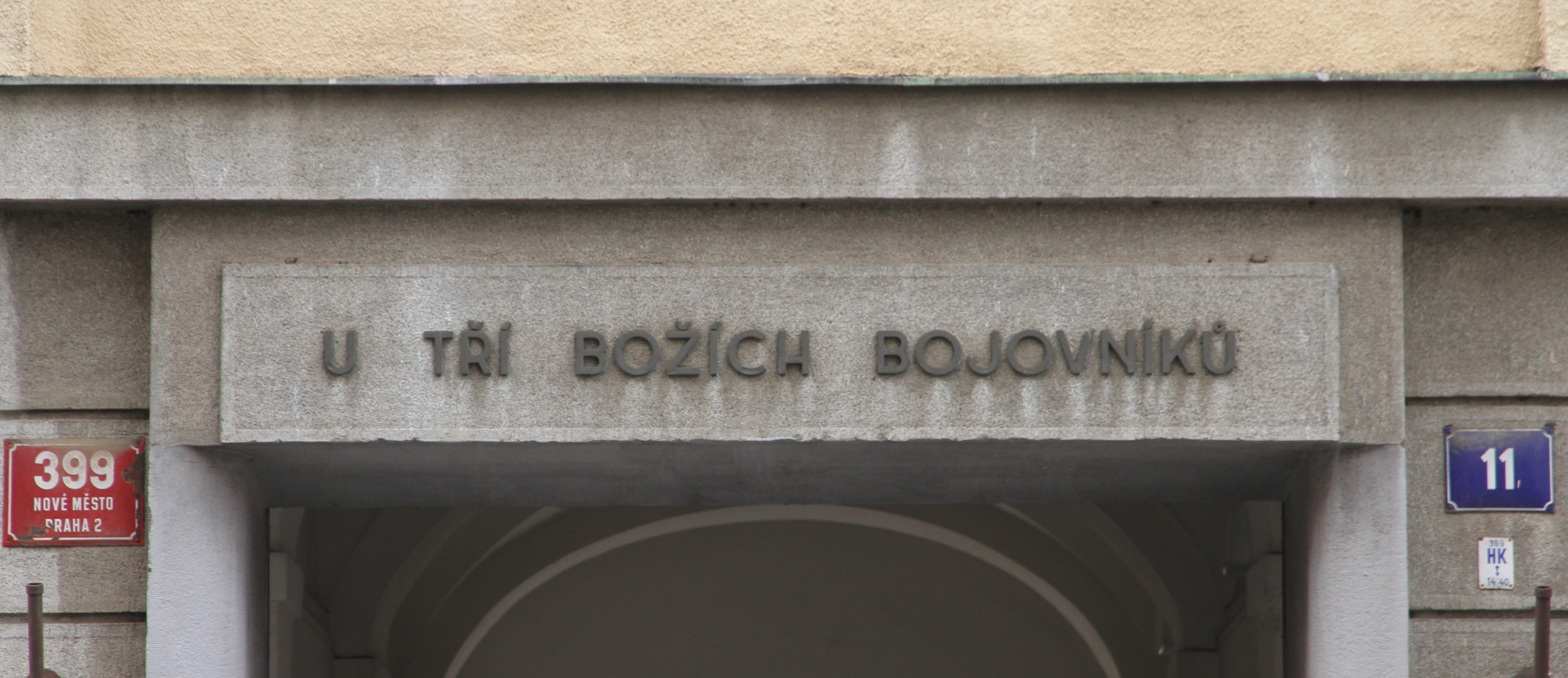Dům U Tří božích bojovníků čp. 399/11