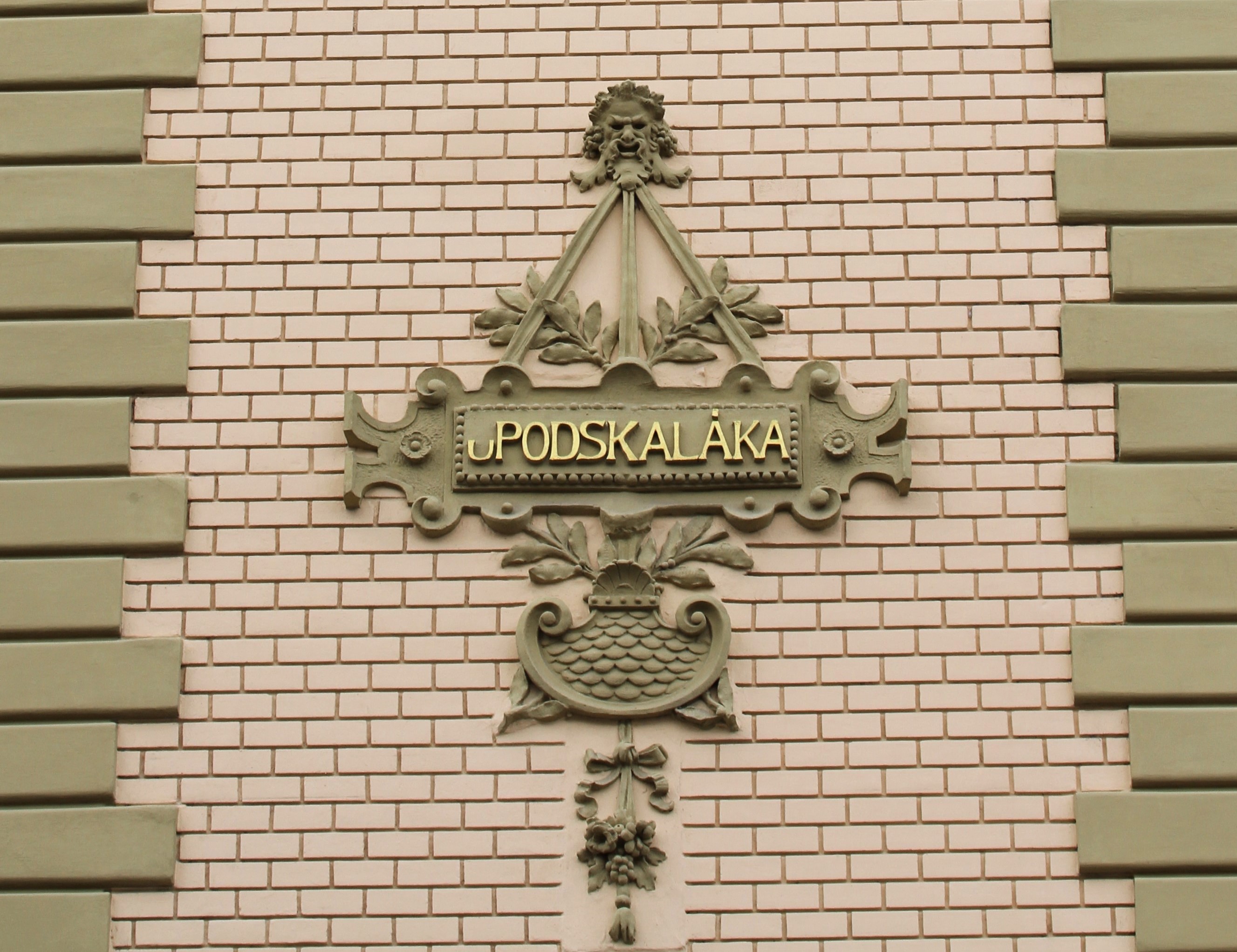 Činžovní dům, Trojická čp. 1904/14 U Podskaláka