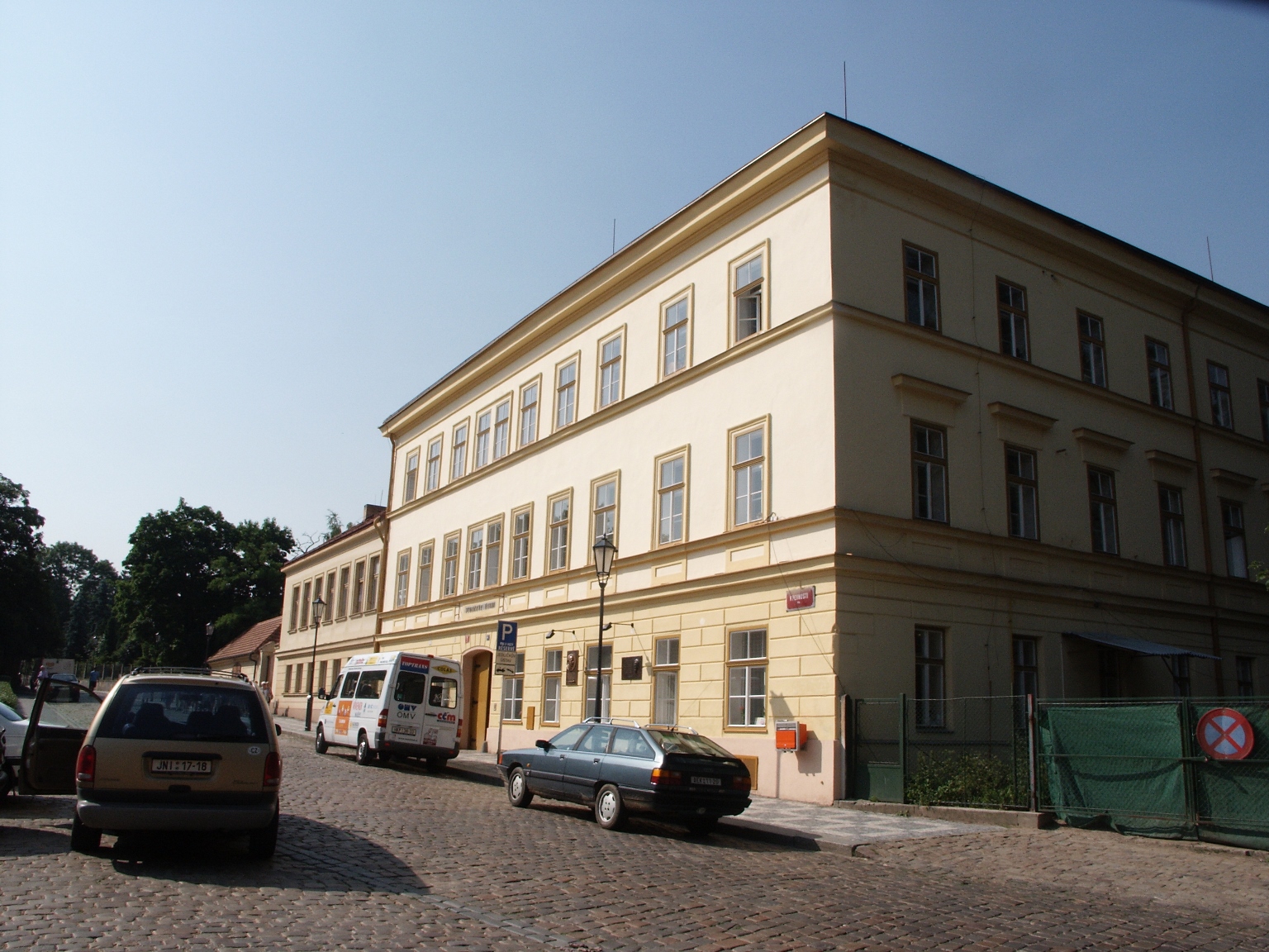 Budova Jedličkova ústavu a školy pro postižené děti, V Pevnosti čp. 13/4