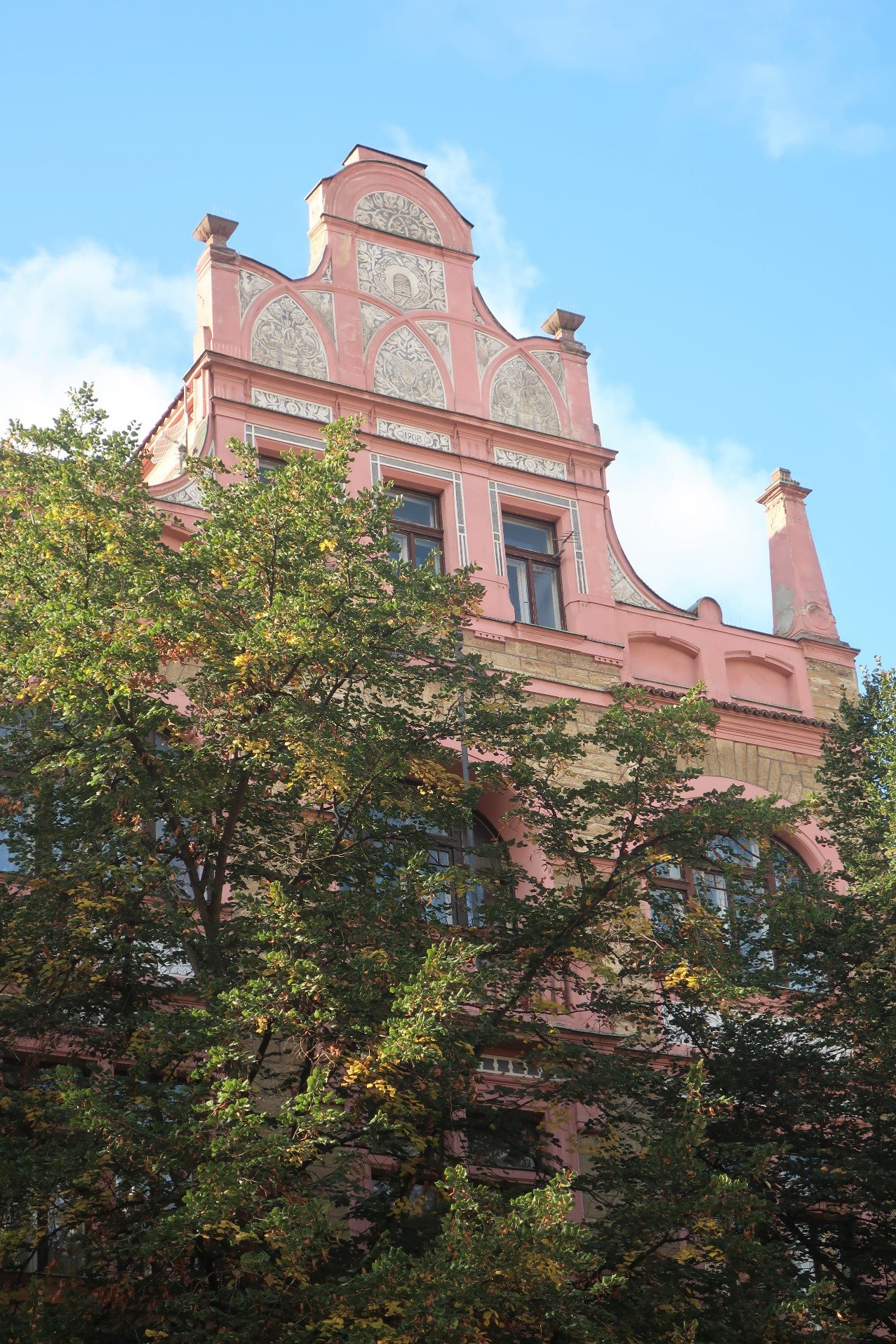 Spolkový dům Vyšehradské záložny, Vratislavova čp. 30/8