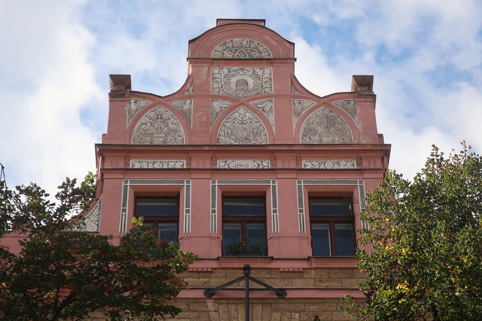 Spolkový dům Vyšehradské záložny, Vratislavova čp. 30/8