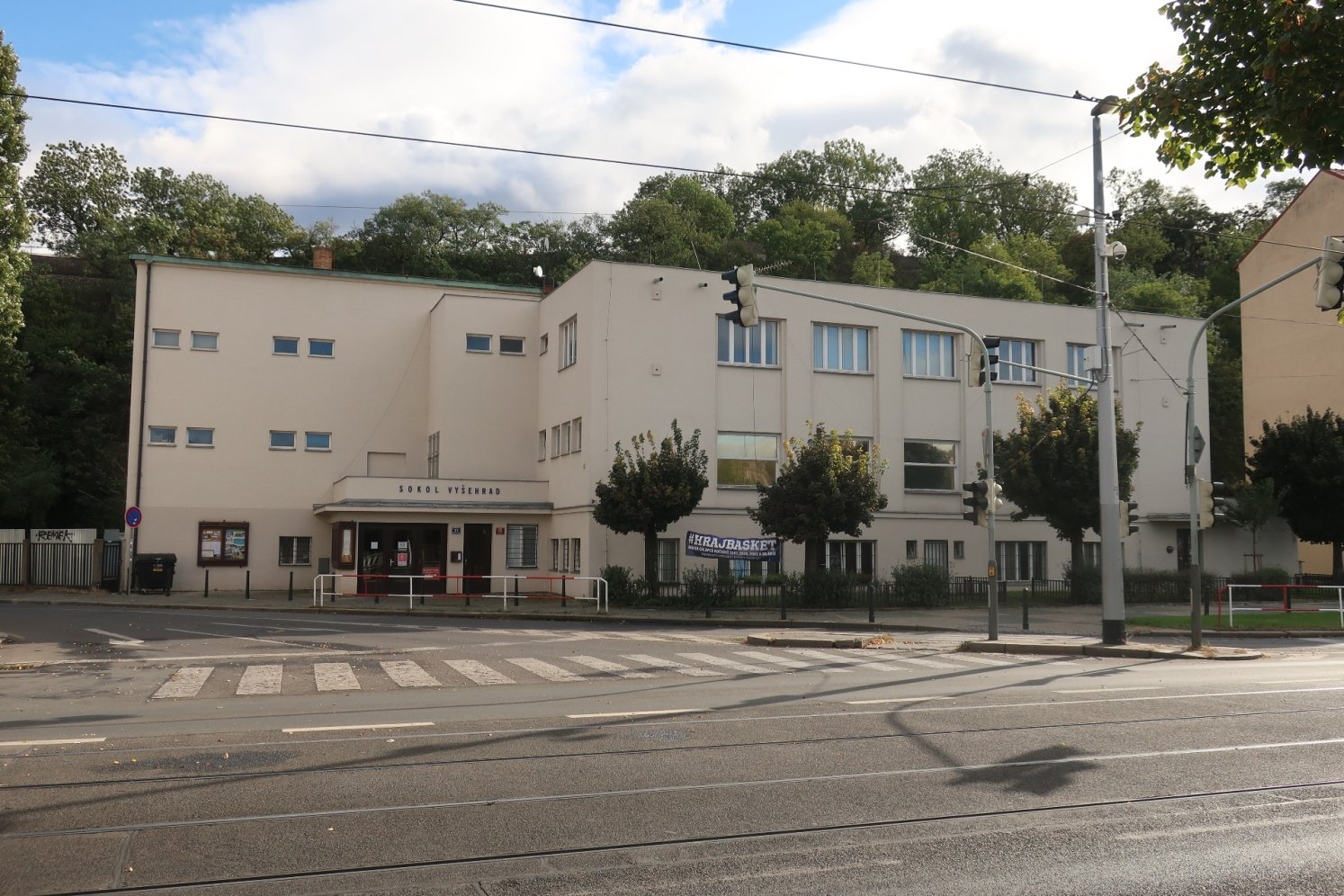 Vyšehradská sokolovna, Rašínovo nábřeží čp. 65/24