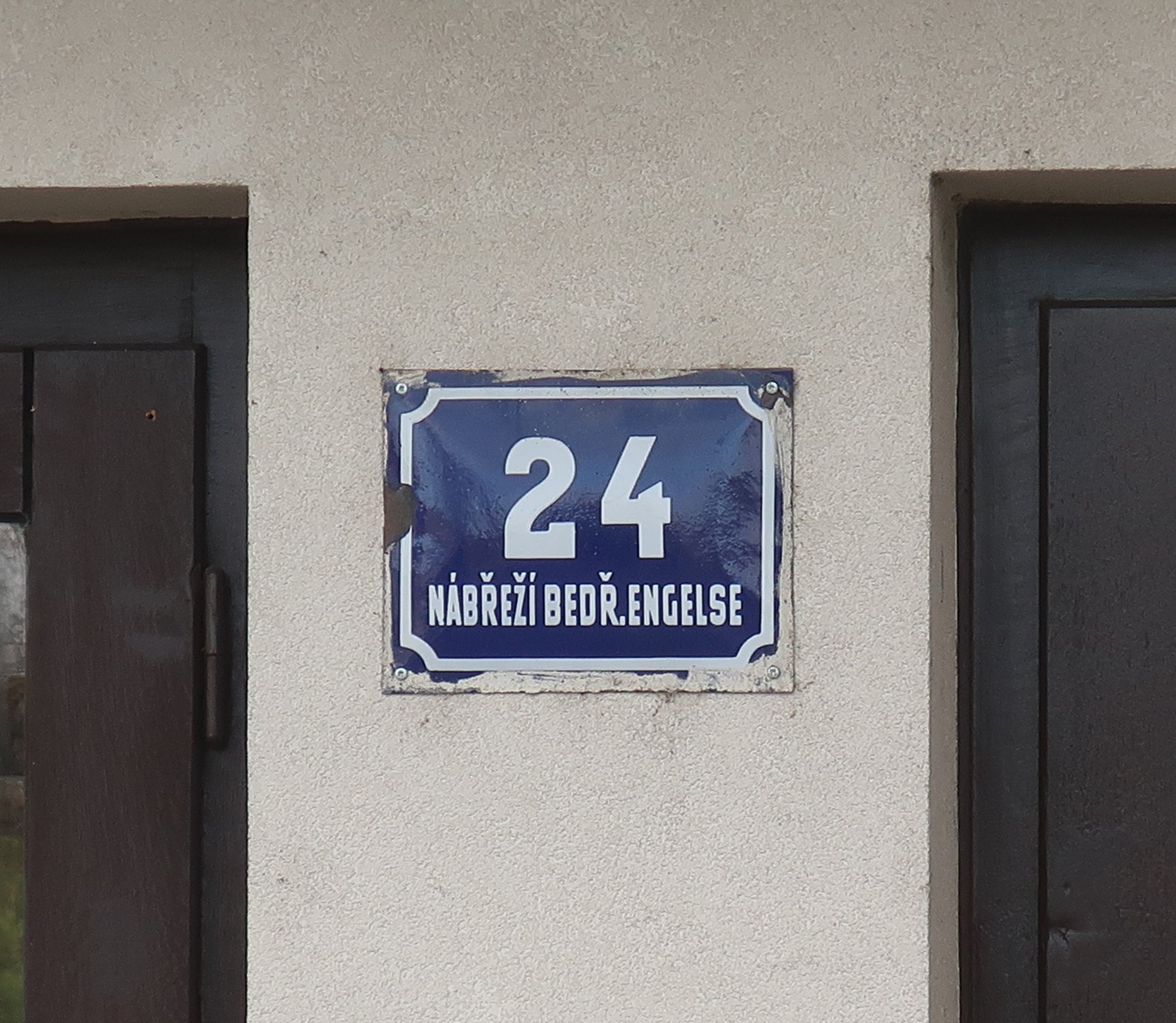 Vyšehradská sokolovna, Rašínovo nábřeží čp. 65/24