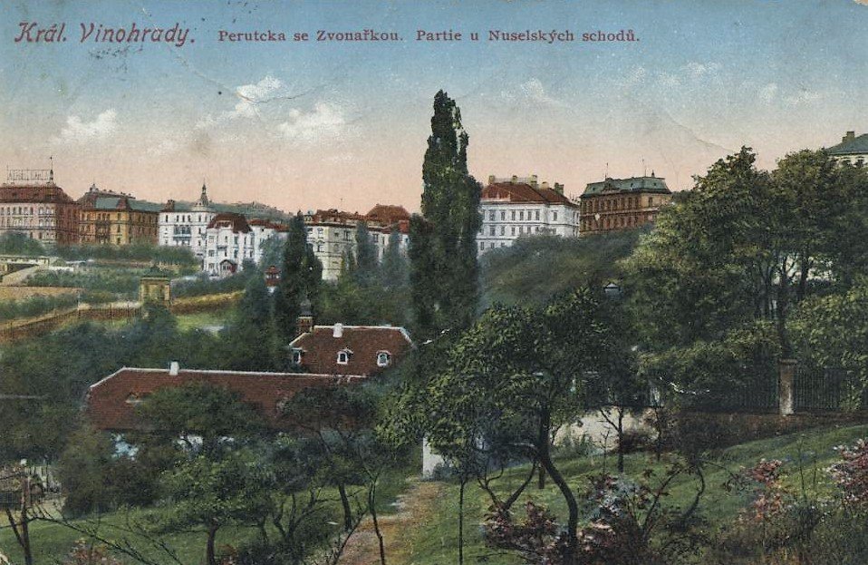 Perucka, Perucká čp. 62/15