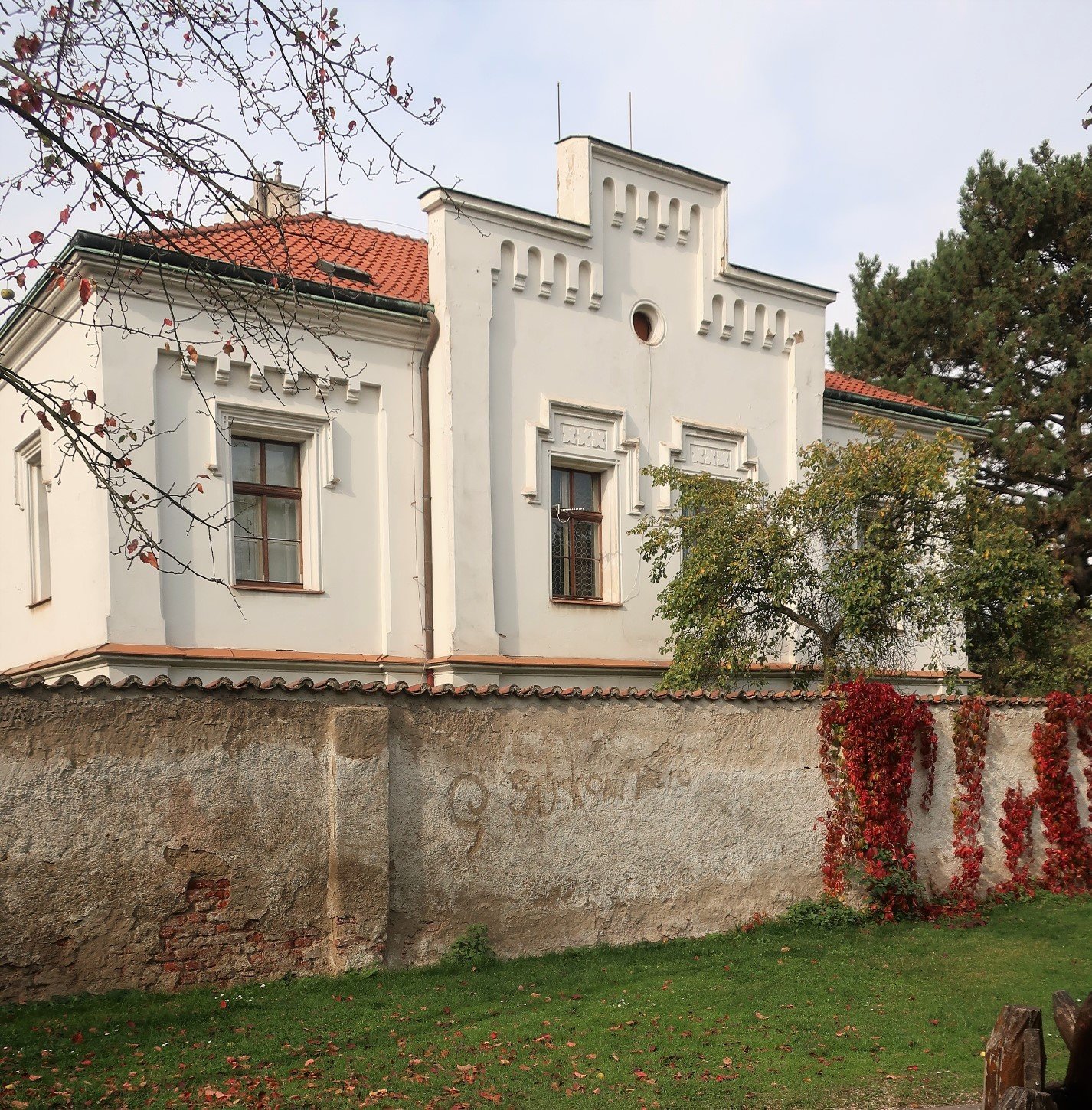 Kapitulní rezidence, K rotundě 92/18