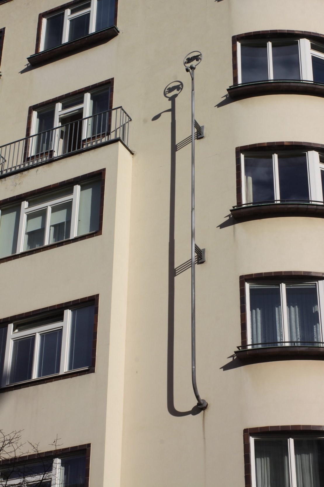 Nájemní dům pojišťoven Assicurazioni Generali a Moldavia Generali, Italská čp. 384