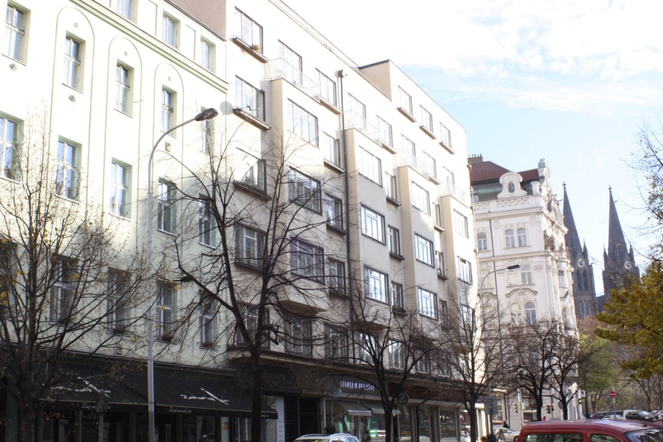 Nájemní dům pojišťoven Assicurazioni Generali a Moldavia Generali, Italská čp. 384