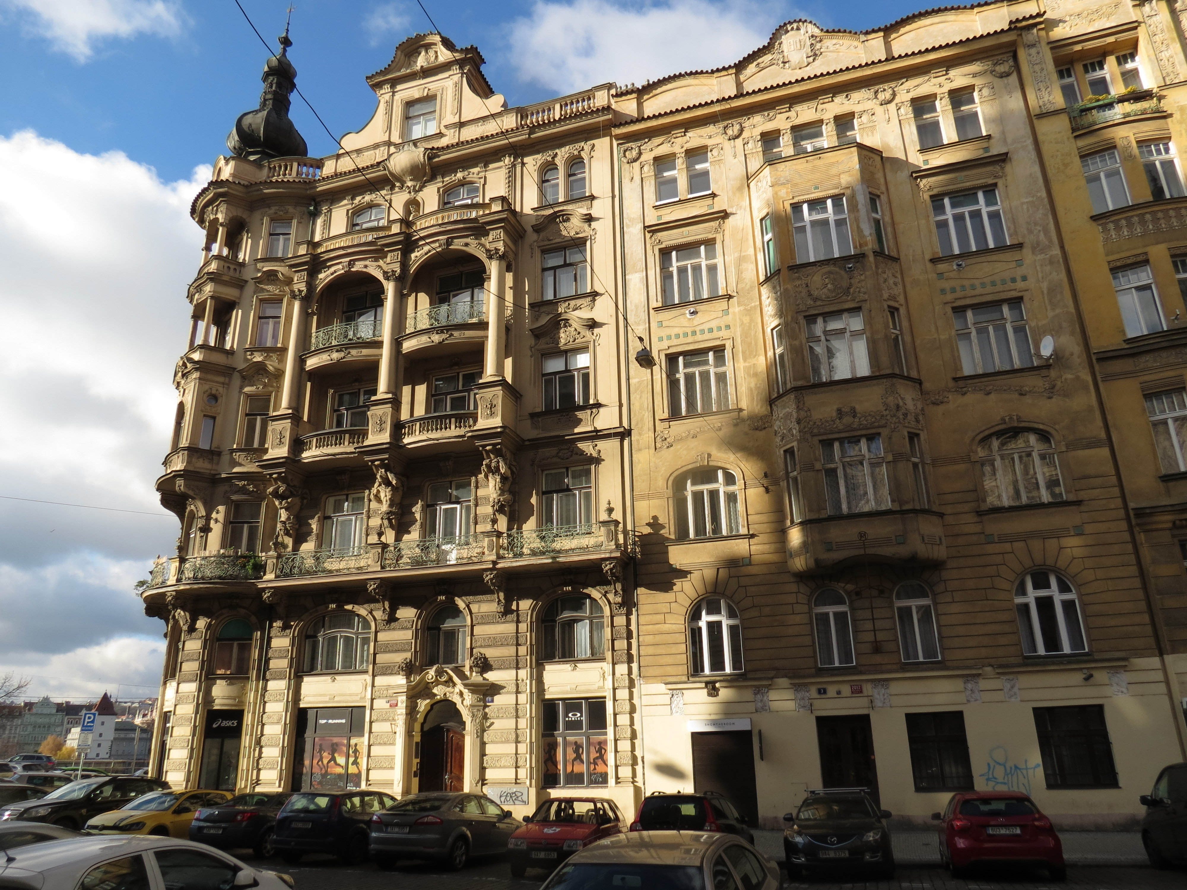 Činžovní dům, Náplavní čp. 2013/31