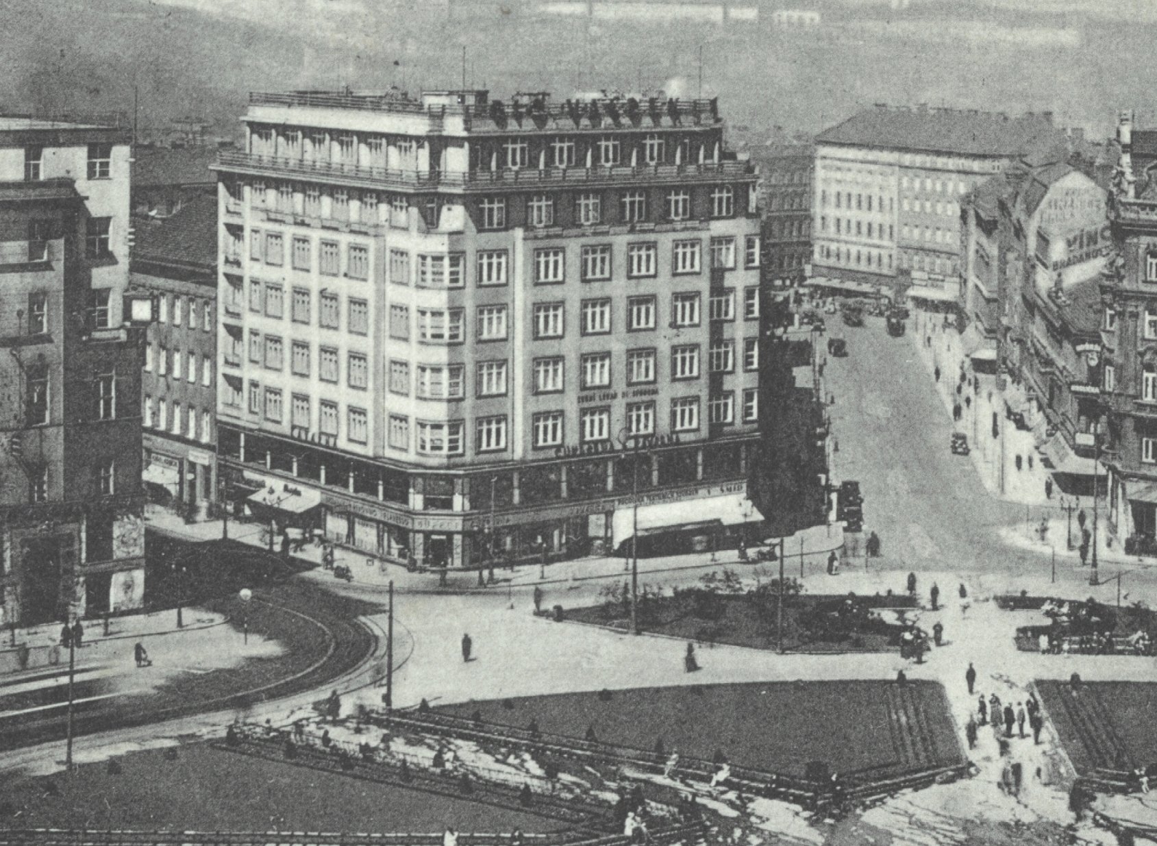 Palác Valdek, Anglická čp. 620/30