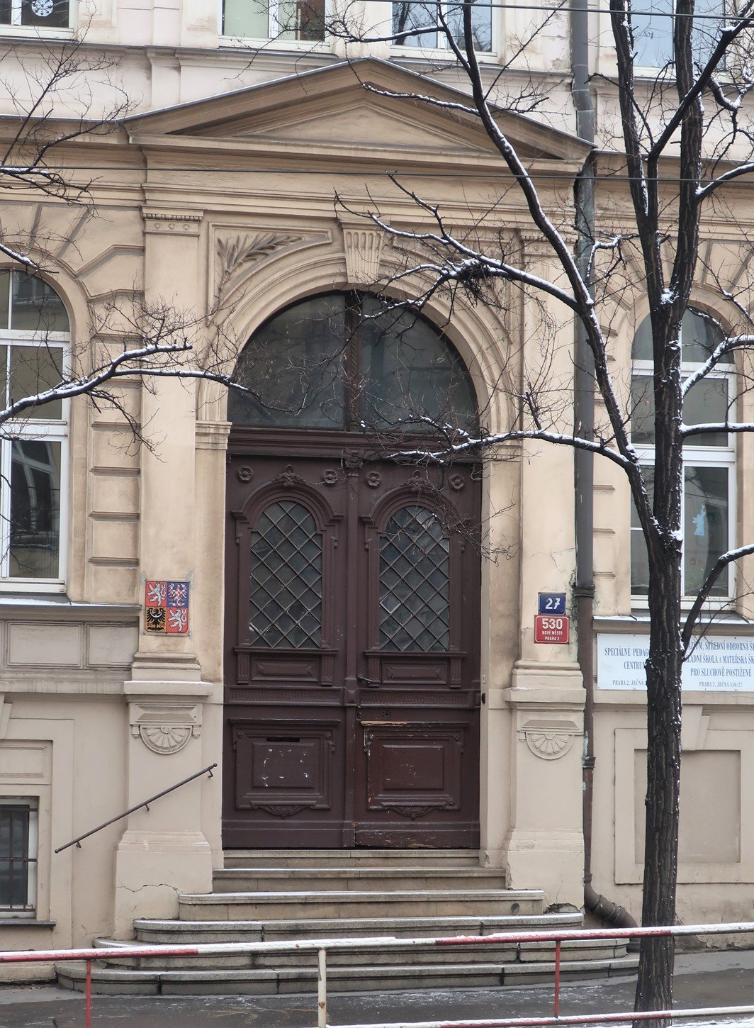 Církevní škola a Ústav sv. Anny, Ječná čp. 530/27