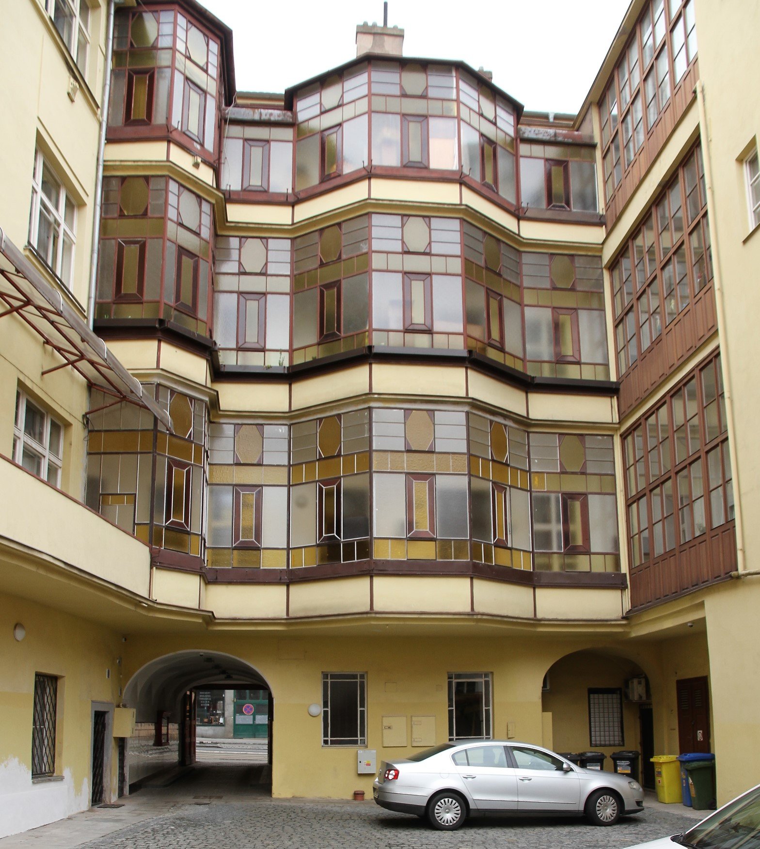 Měšťanský dům U Sliveneckých, Ječná čp. 545/19