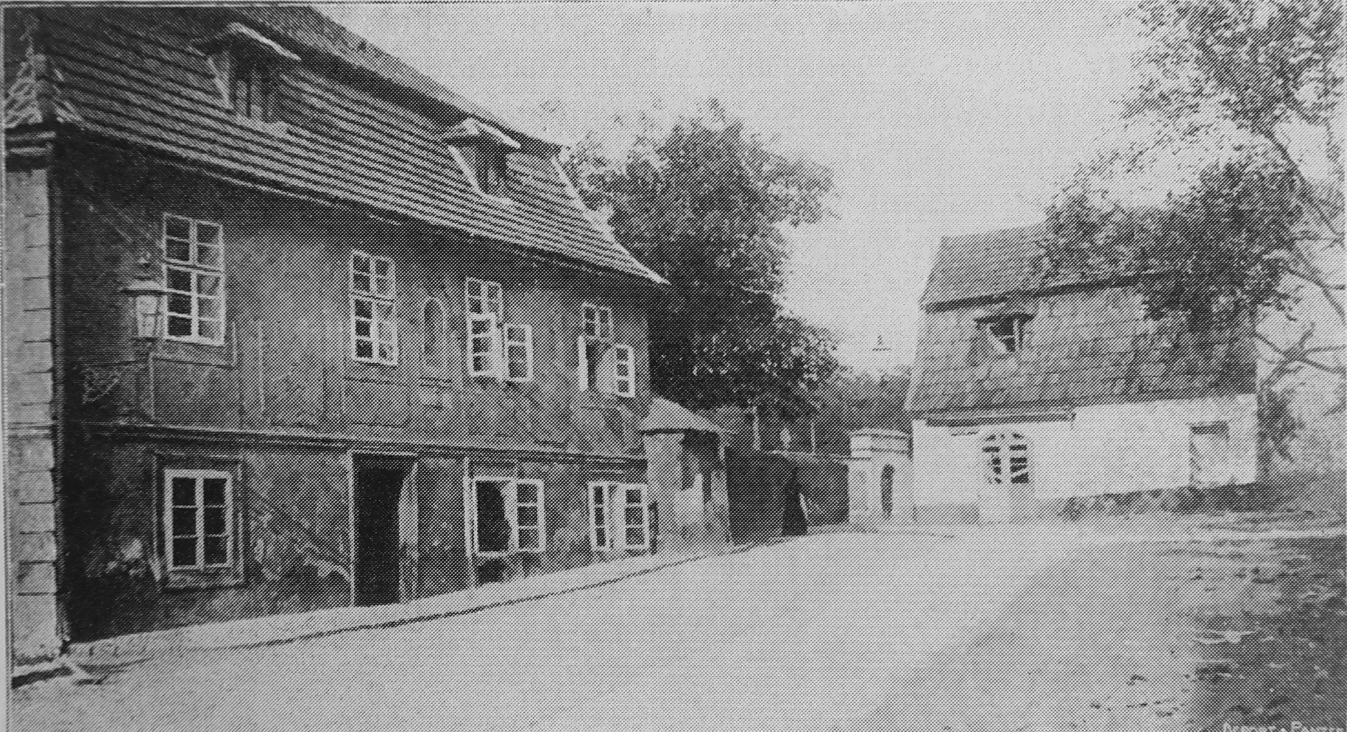 Měšťanský dům U Charvátů, Apolinářská čp. 439/9