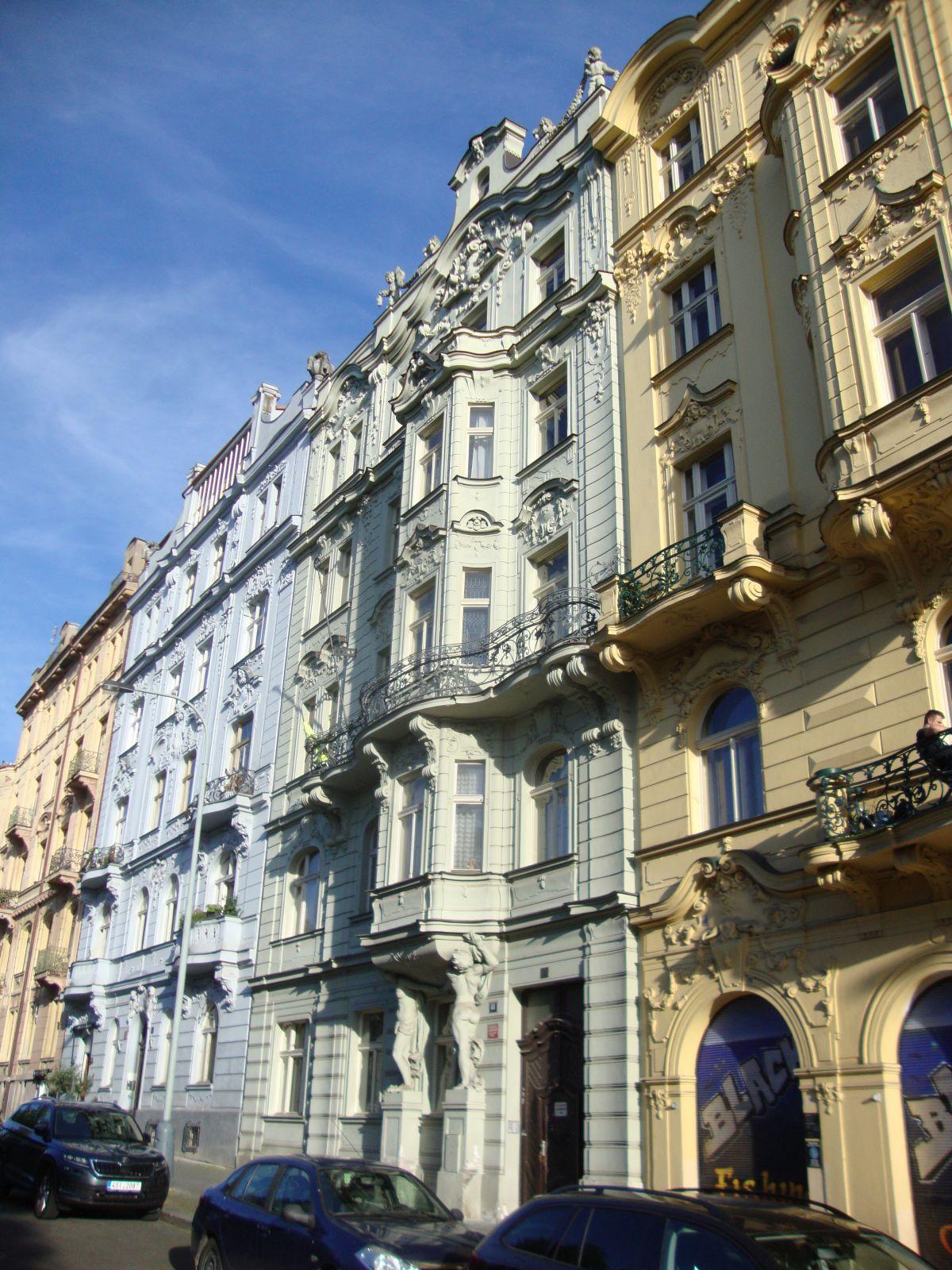 Novobarokní nájemní dům, Slezská čp. 1333/46