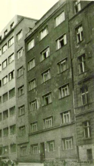 Funkcionalistický nájemní dům, Římská čp. 1389/42