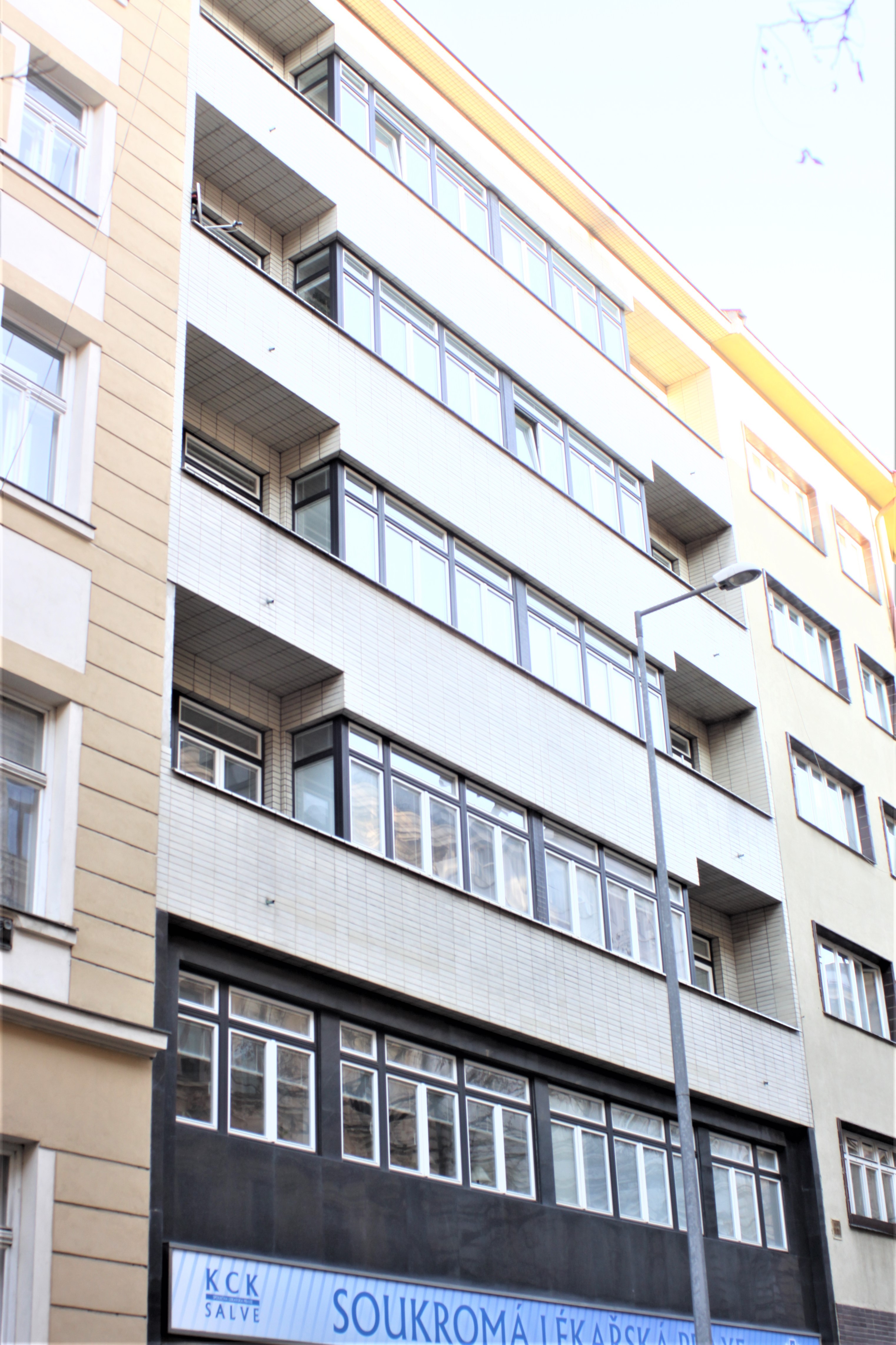 Funkcionalistický nájemní dům, Americká čp. 316/42