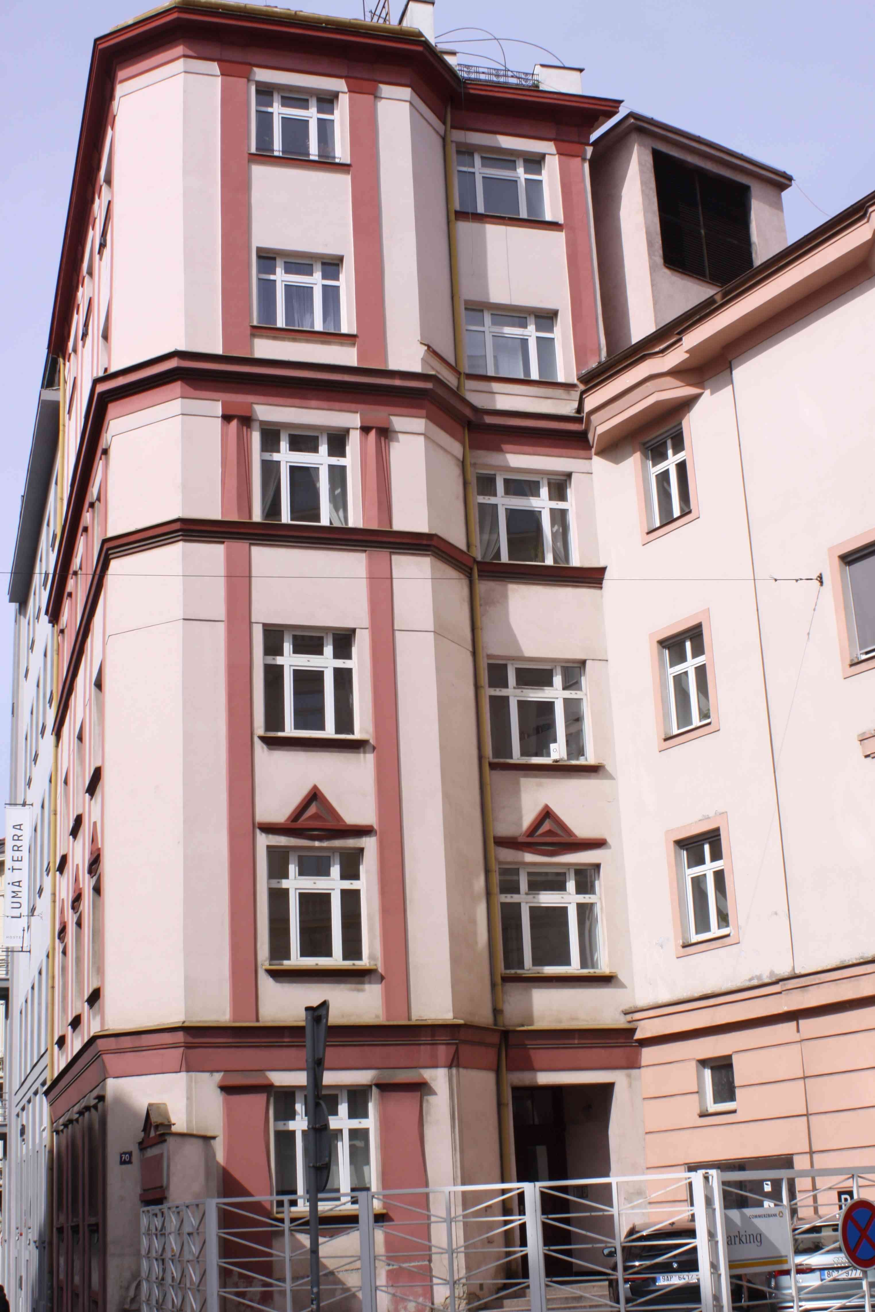Administrativní budova Ferrum, Legerova čp. 578/70
