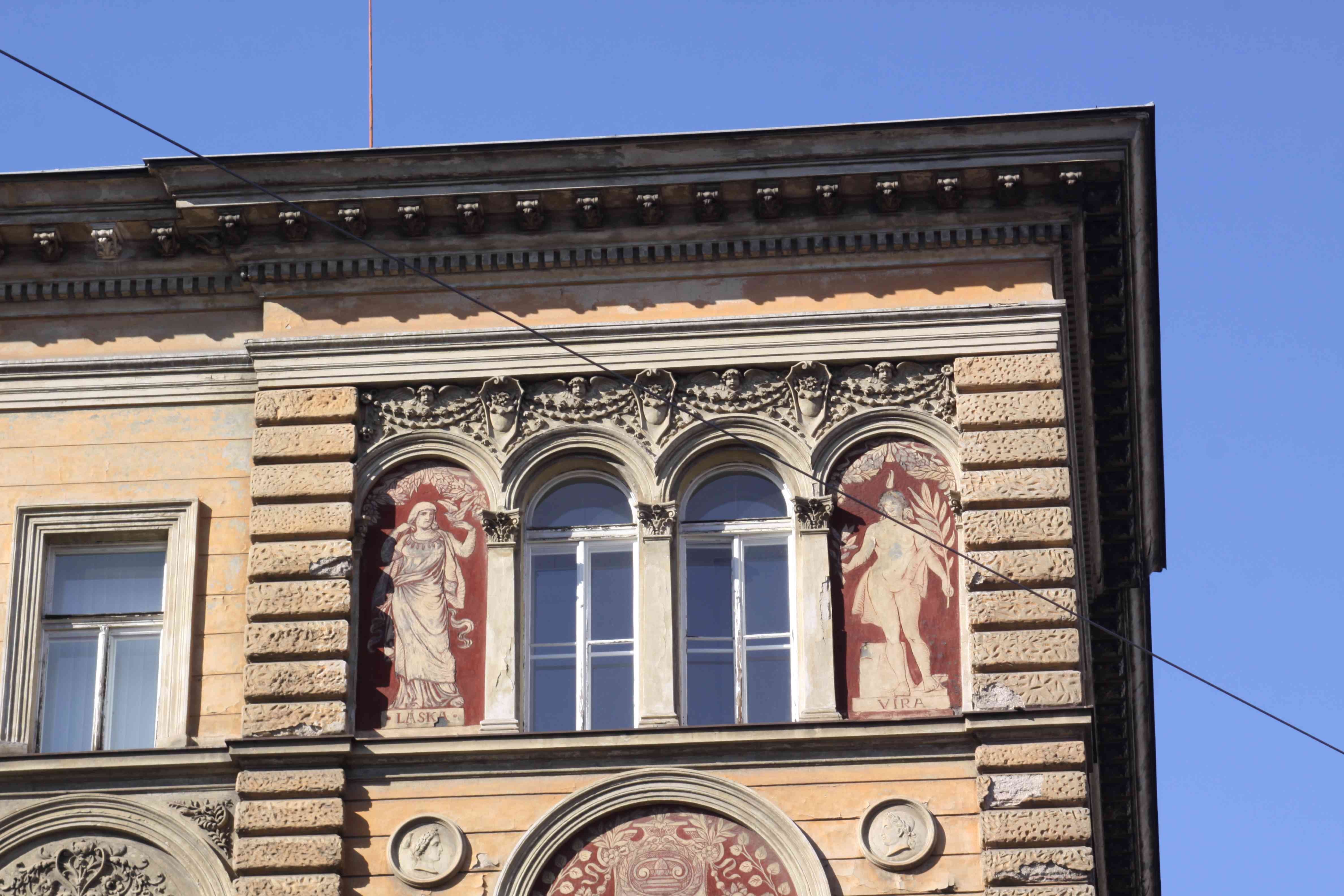 Nájemní dům (poliklinika), Sokolská čp. 1662/35
