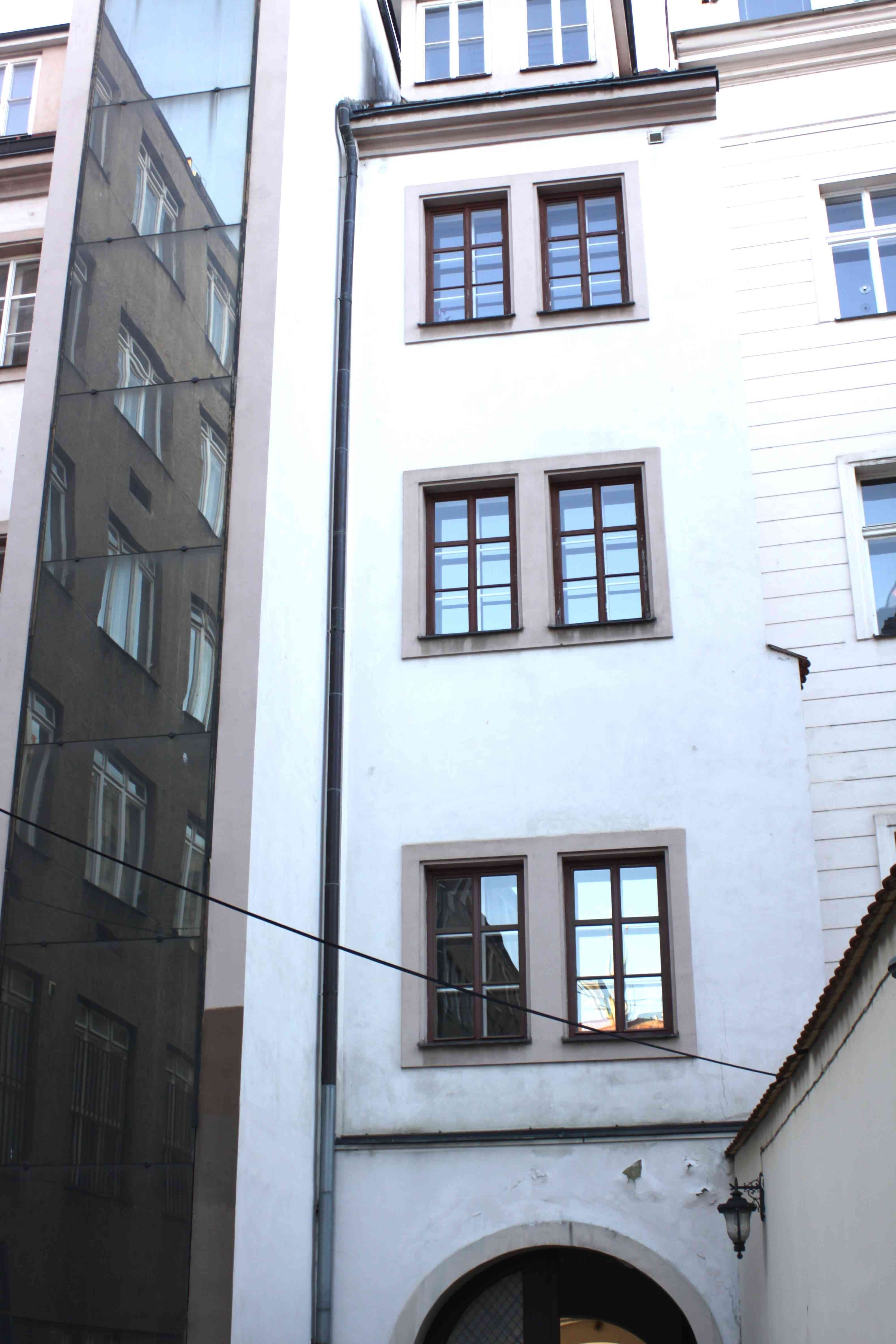 Dům „U bílého beránka“, Karlovo nám. čp. 555/31