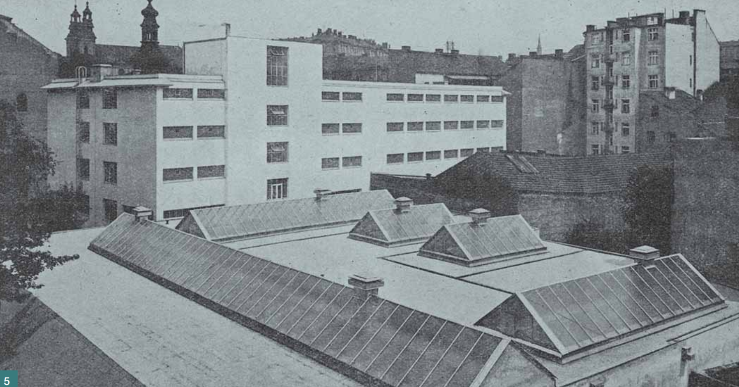 Patrové garáže Pod Slovany, Trojická čp. 437/20