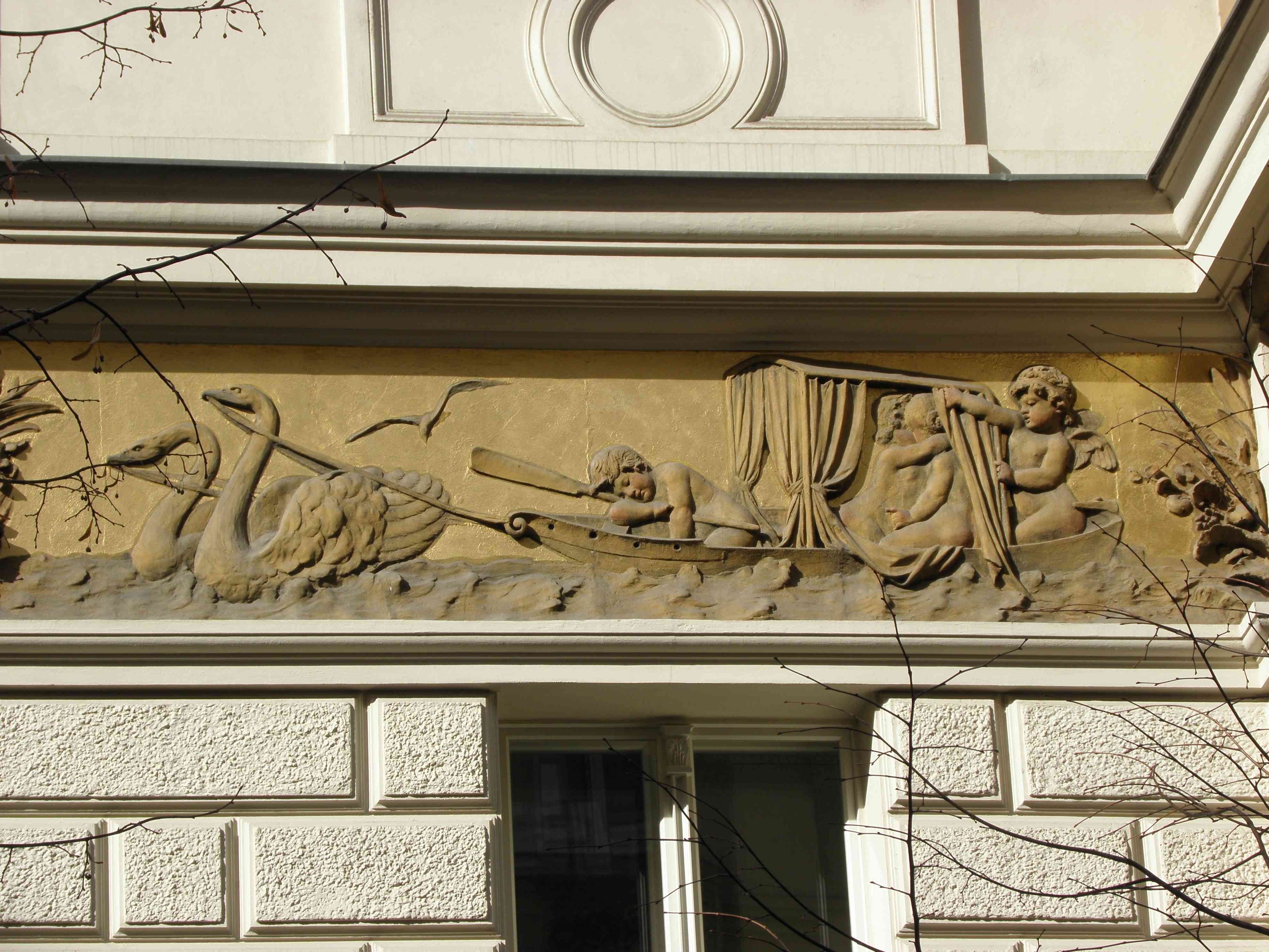 Novorenesanční nájemní dům s lázněmi
