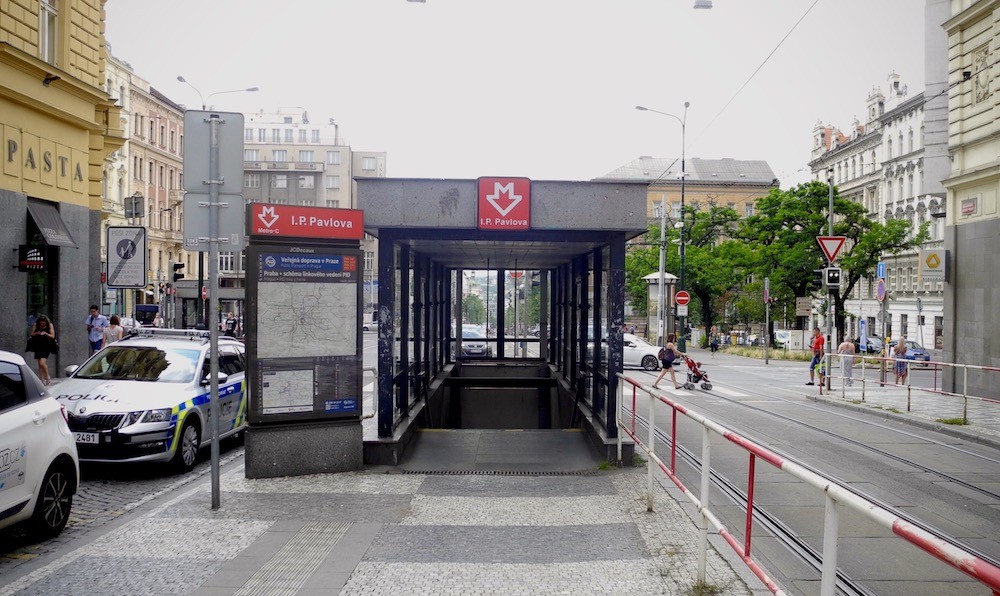Stanice metra trasy C I. P. Pavlova, Náměstí I. P. Pavlova