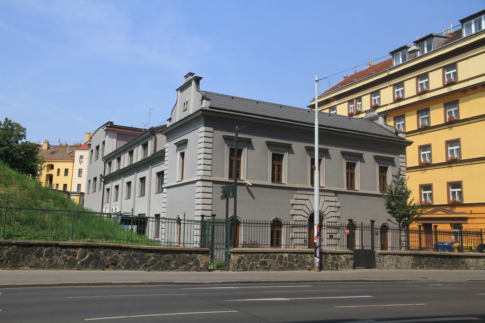 Vodojem na Karlově a přečerpávací stanice, Sokolská čp. 1264/7