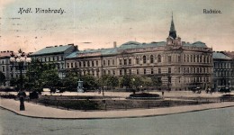 Vinohradská radnice a škola. Pohlednice 1911. Zdroj: archiv M. Frankla 