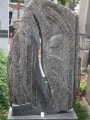 Jaroslav Urbánek: Náhrobek Vlastimila Harapese, Vyšehradský hřbitov, hrob. č. 4-31