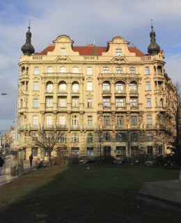 Jiráskovo náměstí u Smetanova nábřeží