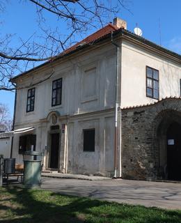 Budova Starého děkanství (Foto M. Polák, 2020)
