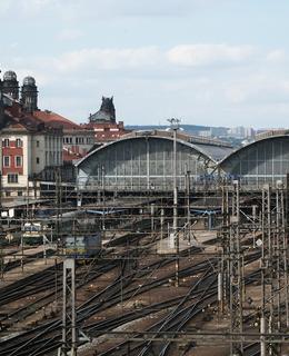 Praha - hlavní nádraží (Foto Milan Polák (2003)
