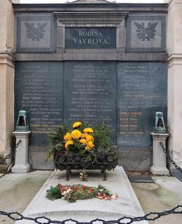 Hrob rodiny Vávrů (Foto M. Polák, prosinec 2021)