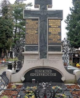 Hrob rodiny Jeřábkových (Foto M. Polák, prosinec 20321)