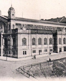 Městská tržnice. Pohlednice, okolo 1905. Zdroj: archiv autora
