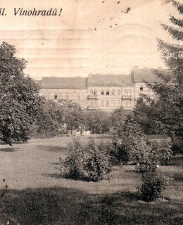 Růžové sady. Pohlednice, 1908. Zdroj: archiv M. Frankla