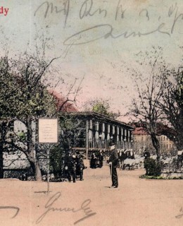 Zahradní restaurace v Riegrových sadech. Pohlednice 1906. Zdroj: archiv M. Frankla