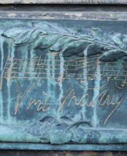 Detail z pomníku (Foto M. Polák)