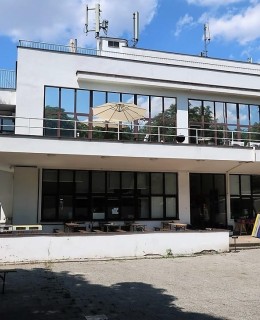 Riegrovy sady, bývalá Šretrova restaurace. Foto: M. Polák (2018)