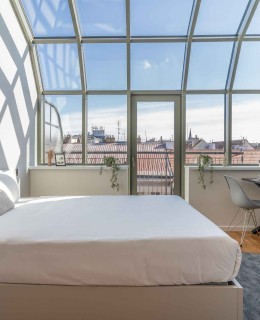 Střešní apartmán v nově zrekonstruované budově, 2025