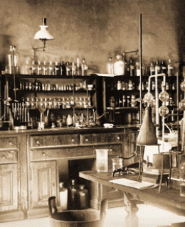 profesor Votoček v laboratoři Zdroj: VŠCHT