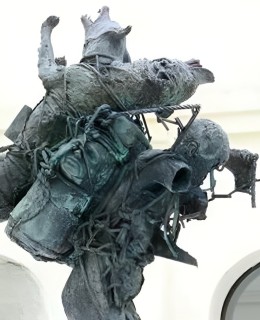 J. Sozanský, bronzová plastika Šedesátý devátý, 2009. Její součástí je i posmrtná maska Jana Palacha