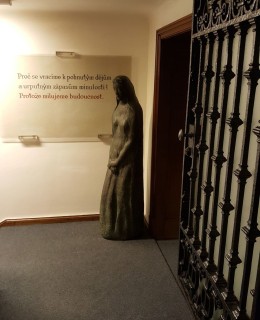 památník v Petschkově paláci, tzv. Pečkárně. Zdroj: ČRo