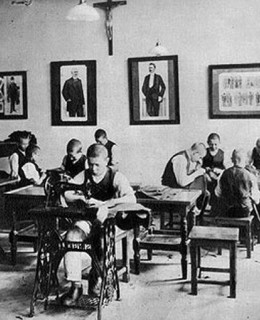 Jan Kříženecký dokumentoval život v Praze (volné dílo)